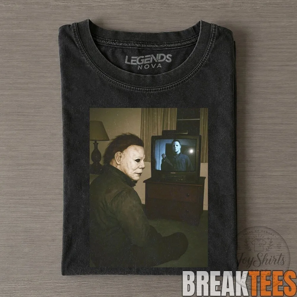 Michael Myers Watching Television Horror Movie Vintage Halloween T-Shirt